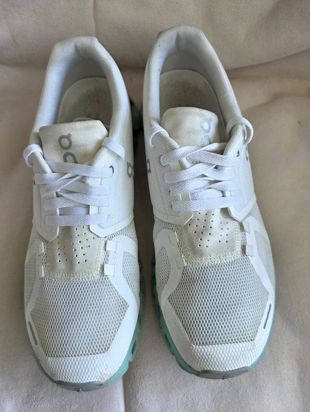 On Cloud 5 Running Shoes/Sneakers Size 10
